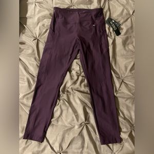 Vogo Burgundy Women’s Leggings (feel just like Lululemon) Size Medium